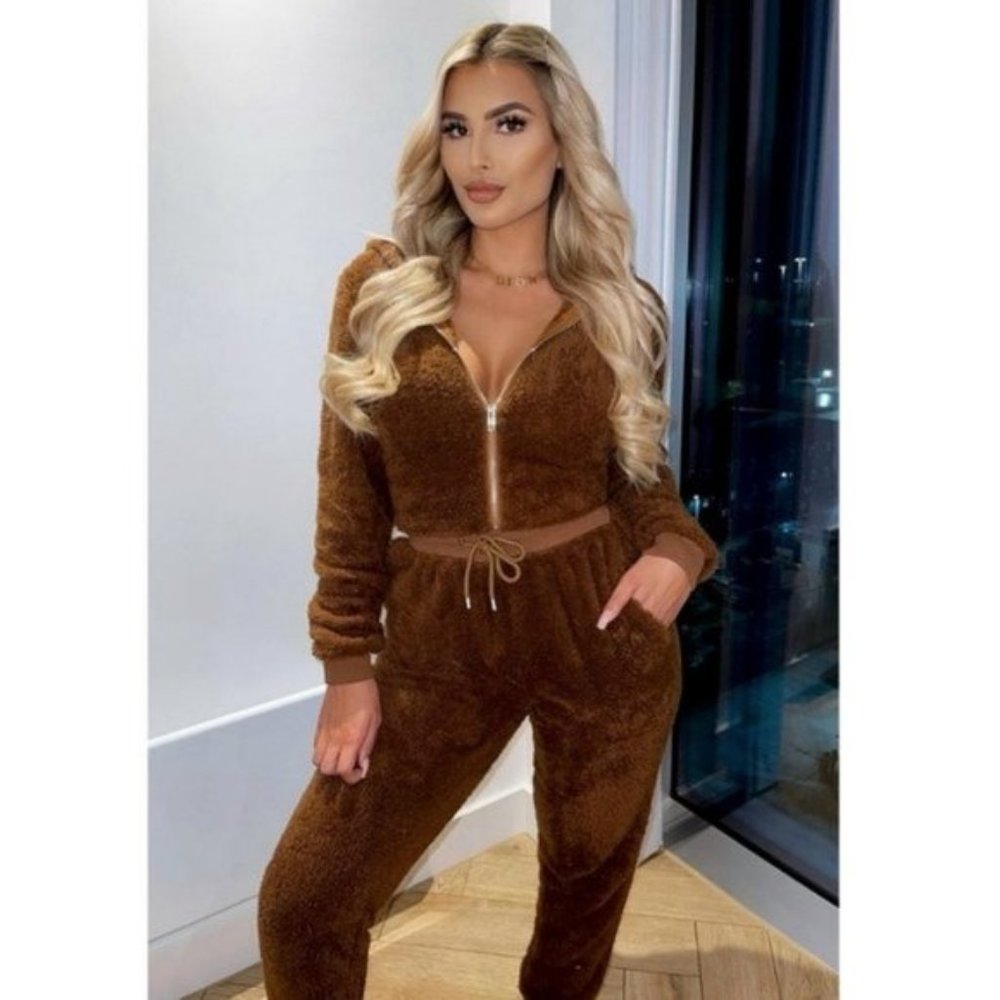Brown Teddy Bear Fur Long Sleeve Hooded Crop Top and Jogger Pants Two Piece Set - Picture 7 of 15